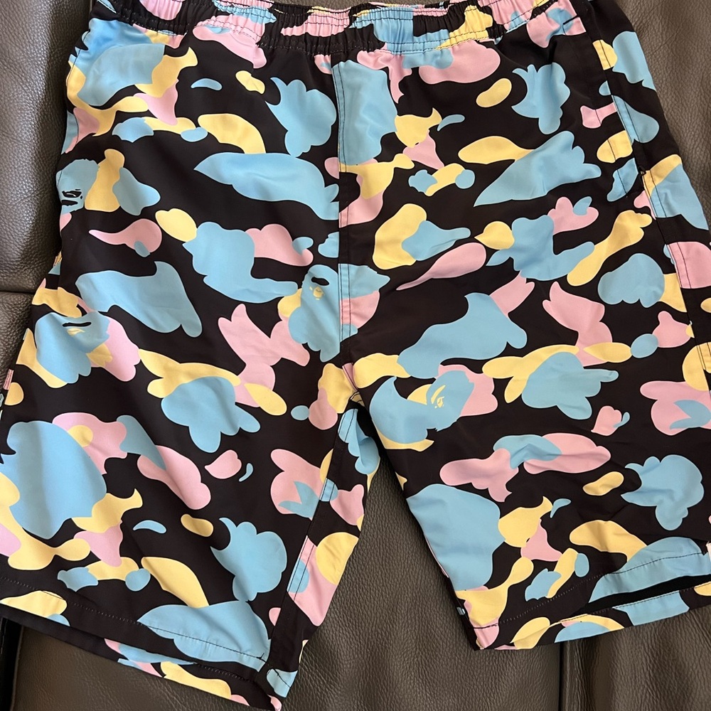 Bape men’s Camouflage Shorts sz L